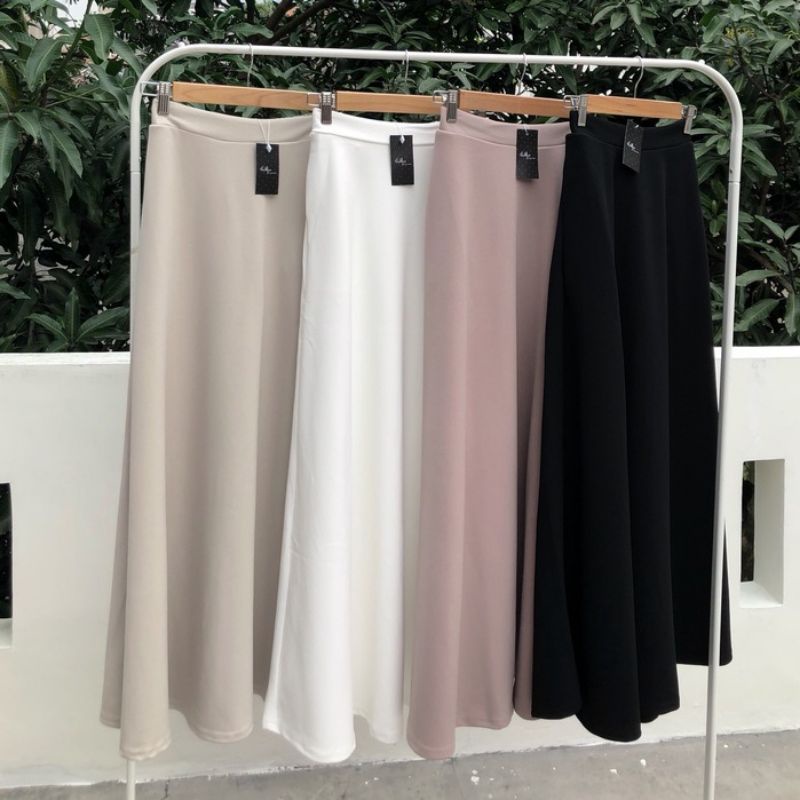 Favolio Skirt by Outfix
