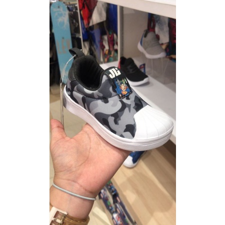 sepatu slip on anak laki karakter by zandilac x marvel