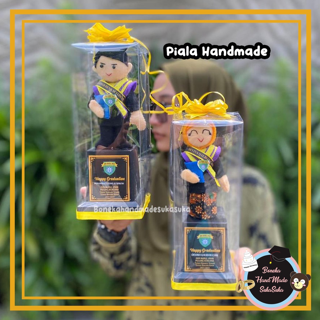 Jual Boneka Handmade Kain Flanel Kostum Wisuda Murah Box Mika Eksklusif
