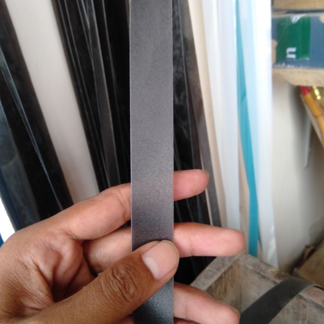 Mika Sawangan Warna Hitam Permukaan Kasar/Sawangan layangan/ Bunyi Layangan