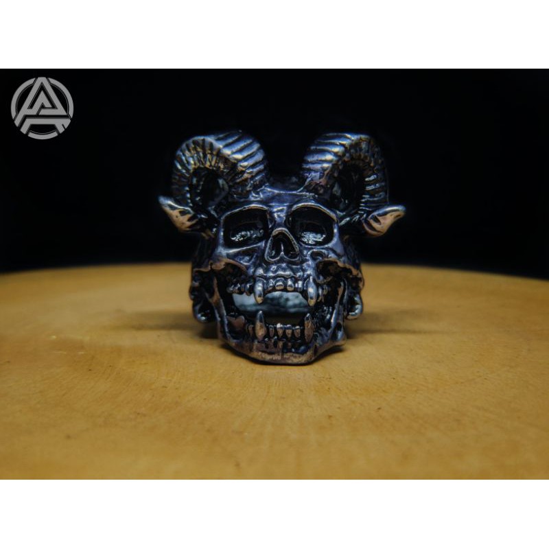 Cincin Tengkorak (Skullring) Titanium Pria
