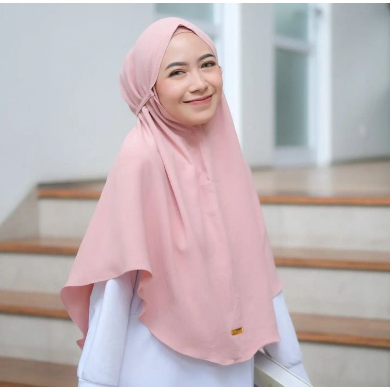 HIJAB BERGO CRINKLE NAWA (M) - Bergo Nawa - Jilbab Bergo