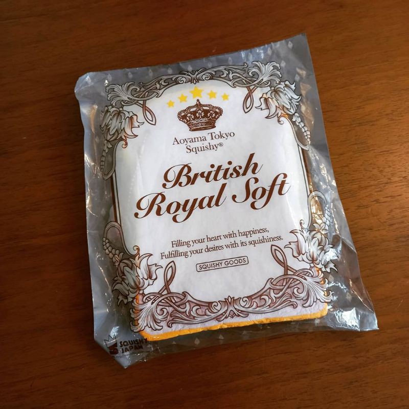 AOYAMA TOKYO BRITISH ROYAL SOFT TOAST SQUISHY