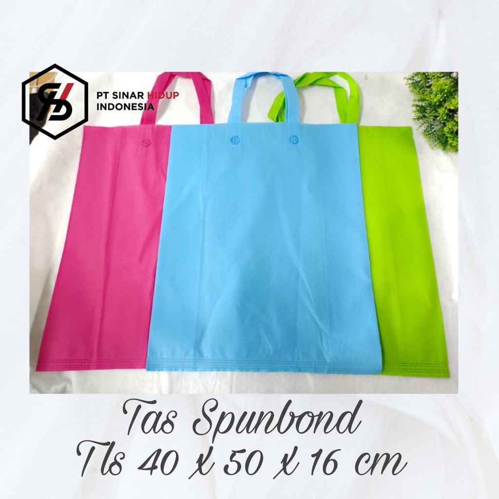 

Goodie Bag Tls 40 x 50 Jumbo Spunbond Tote Bag Press Tali Sourvenir Weding Hajatan Perlusin ( 12 Pcs )