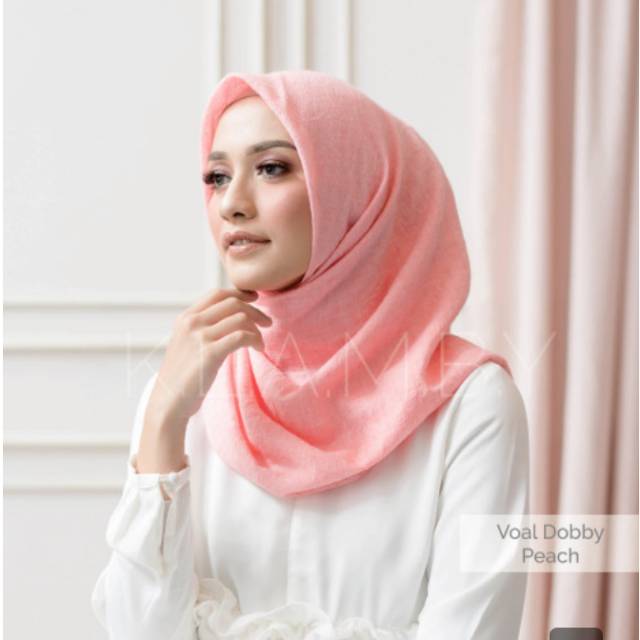 Voal Dobby Peach by Wearing Klamby / hijab segi empat / hijab wearing klamby