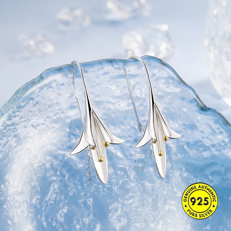 Anting Bentuk Bunga Lily Tiga Dimensi Bahan Sterling Silver Gaya Retro Untuk Wanita