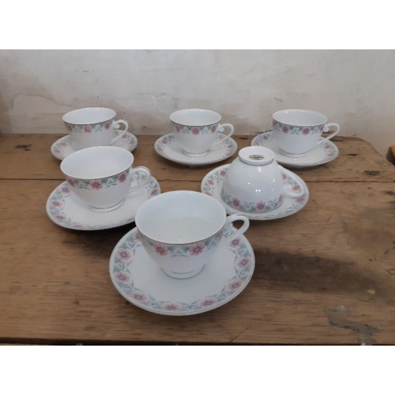 Cangkir lepek bunga underglaze jadul lawas vintage 5 cangkir 6 lepek