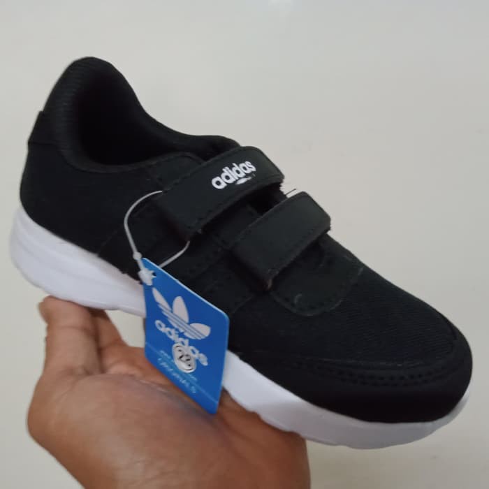 {KUALITAS TERBAIK}      Sepatu Sekolah Anak TK SD Adidas Hitam
