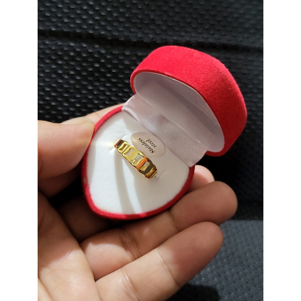 Cincin Titanium Motif Batik Terlaris  Dan Free Box Cincin Model Love Berlapis Emas 24K Polos