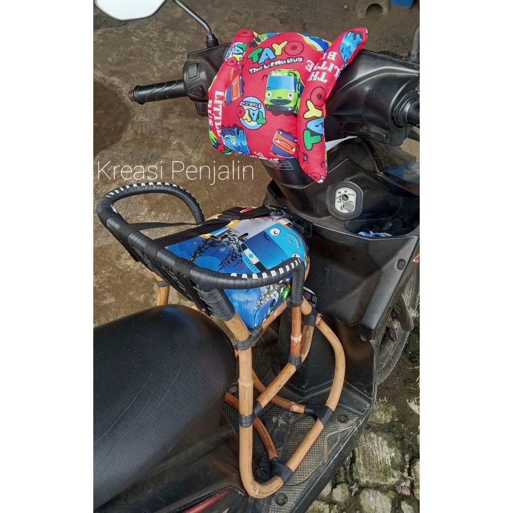 Kursi Bocengan anak motor matic Free sabuk Bantal 3 in 1 /  Jok buat di motor / tempat duduk bayi / jok motoir anak / banhtal/ jok buat anank di motor matic / Bangku boncengan anak motor matic / kursin rotan / kursi anak motor depan / boncengan anak rotan