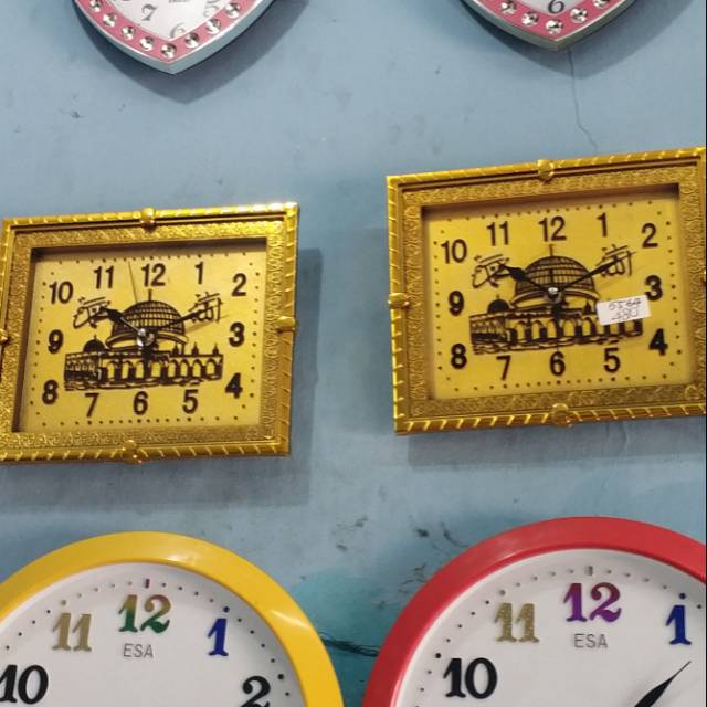 Jam dinding kaligrafi Masjid