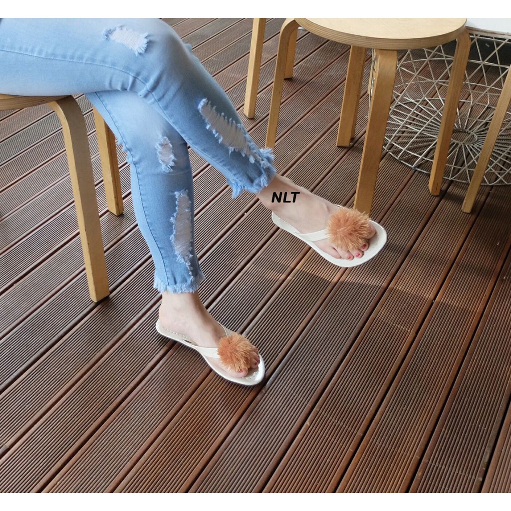 Nunulisatan Sandal Wanita Teplek  lucu POMPOM