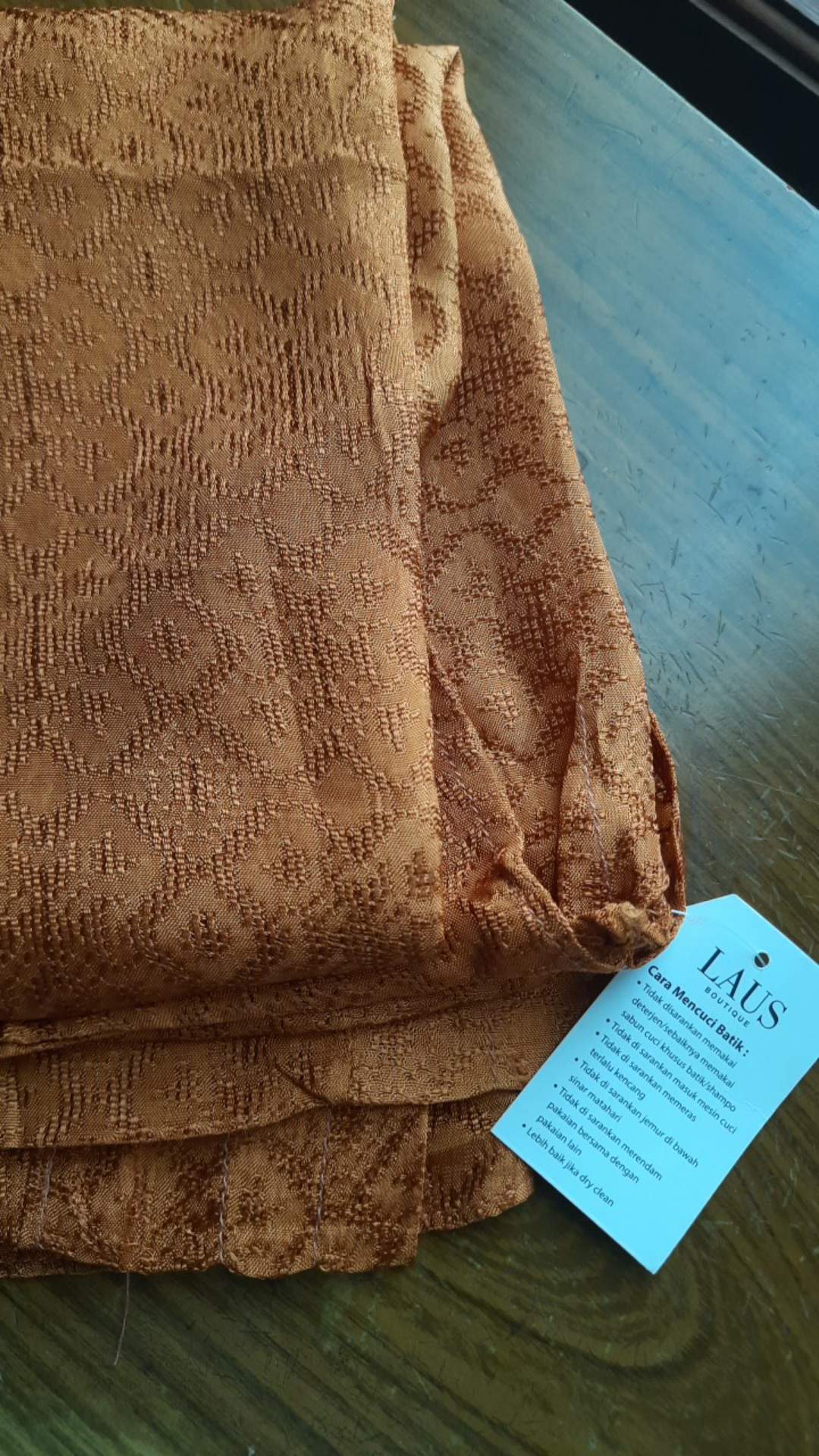 Tunik Aruna-seri Alam(hanya Atasan)