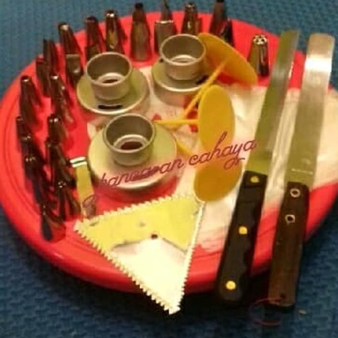(READY COD) paket dekorasi kue,spuit kue, meja putar 1 set penghias kue terlengkap MURAH