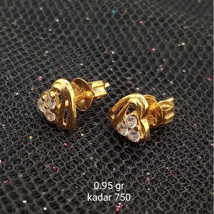 Anting Emas 17K - 0.95 gr Kadar 750 - 1425