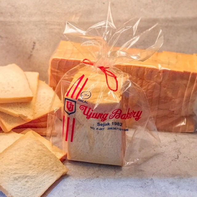 Roti Tawar Kulit | 26 x 12 x 8 cm