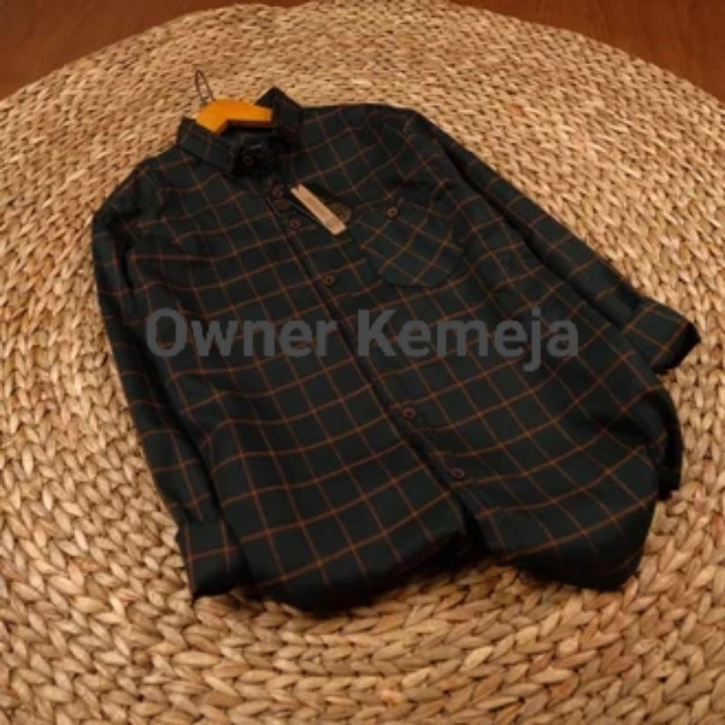 Kemeja Flanel Import Pria Kualitas Premium Lengan Panjang Unisex Flanel Catur putih Catur Abu Garis 