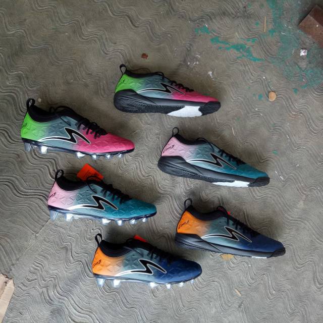 Sepatu Specs Swervo Inertia