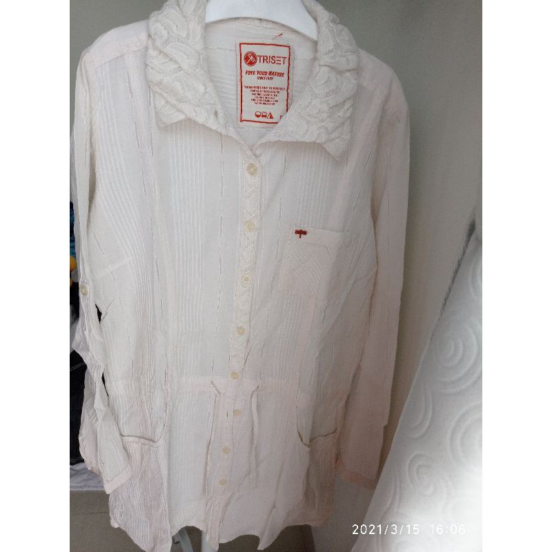preloved kemeja triset putih