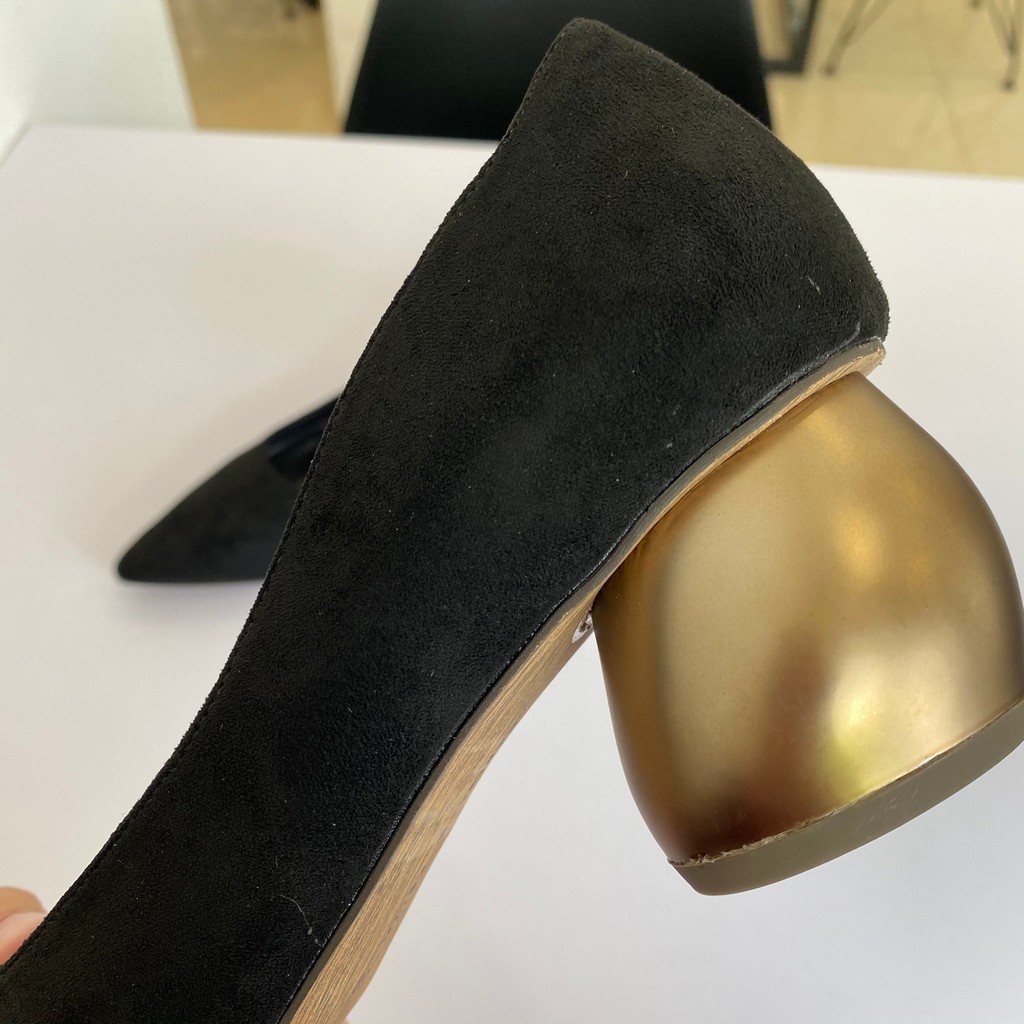 C circle Block Heels