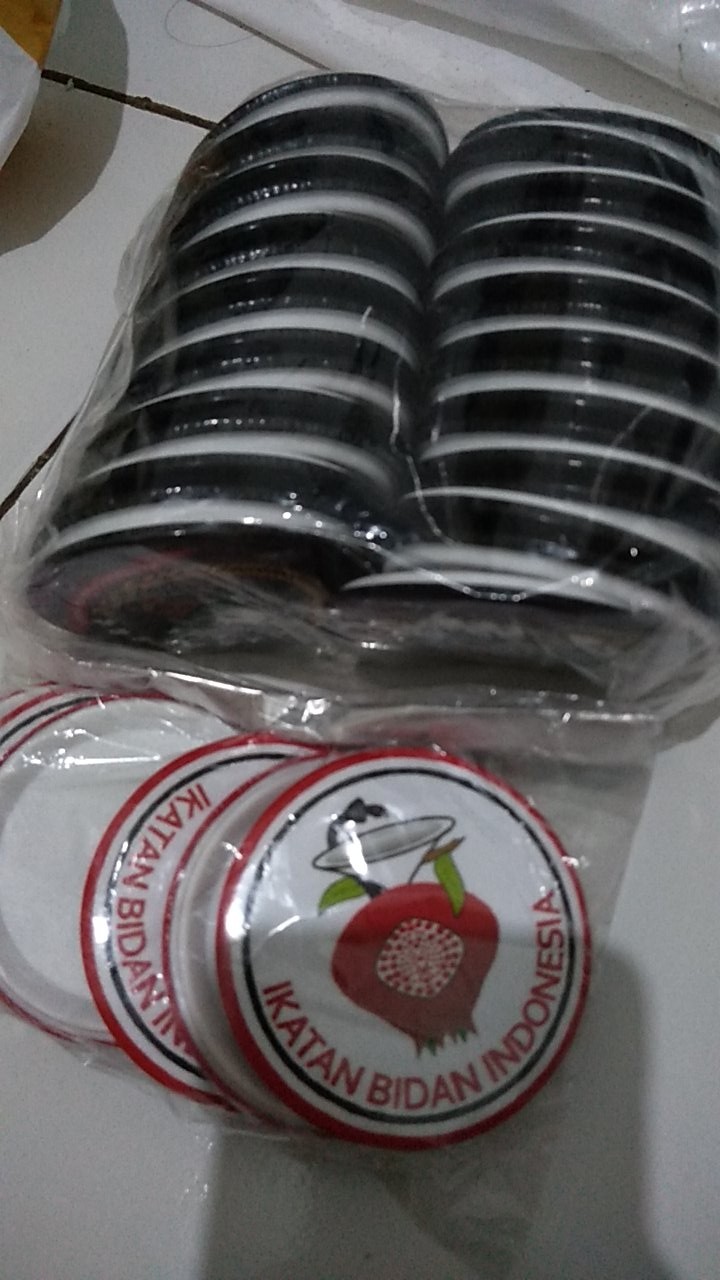 Pin Peniti Ukuran 7,5cm Gambar Custom