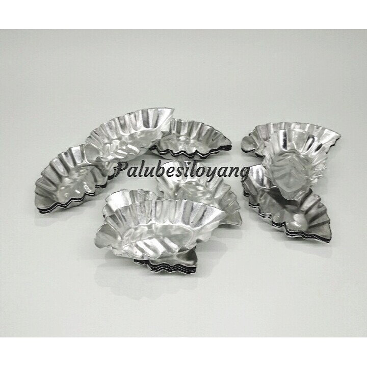 Cetakan kue nastar bentuk daun bahan alumunium 40 pcs