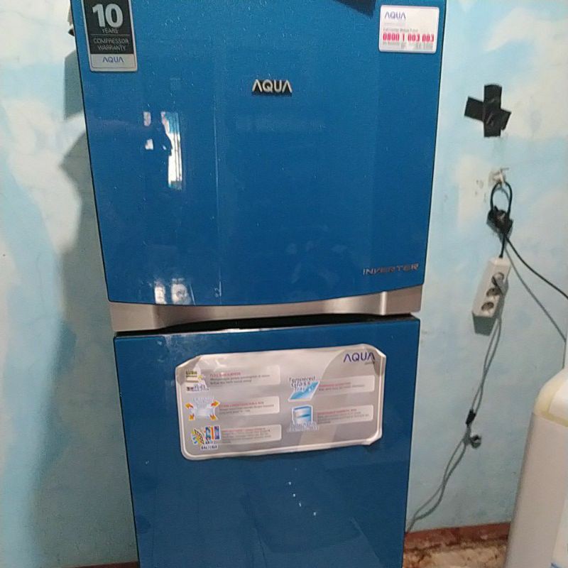 kulkas 2 pintu merk aqua