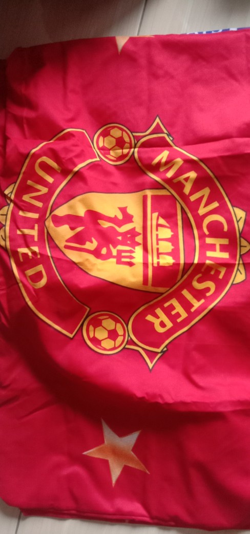 Sarung Bantal Manchester United, Real Madrid Bonita