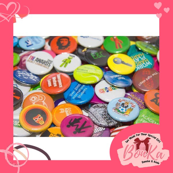 

PIN 44 mm Laminasi Kulit Jeruk LOGO KAMPUS Universitas Murah FOTO Terlaris