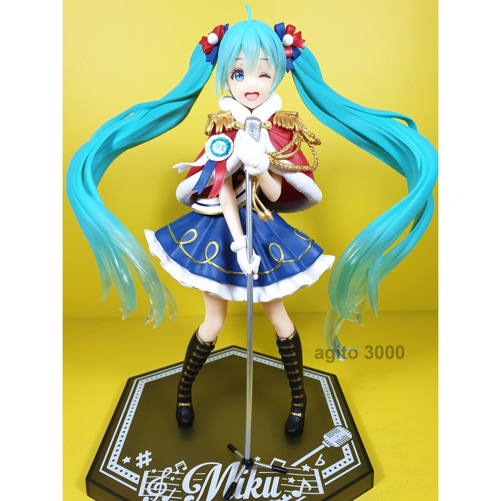 Action Figure Vocaloid Hatsune Miku Winter Live ORI