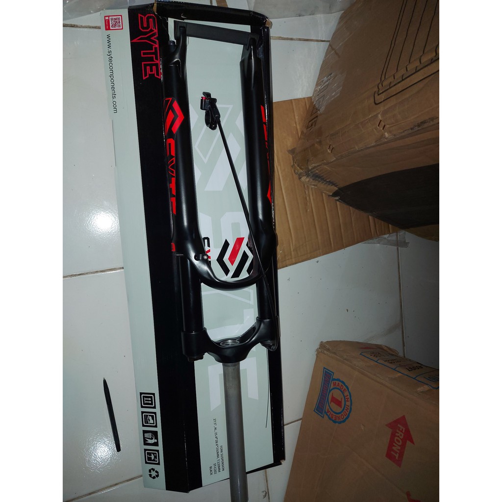 Fork sepeda 27.5 inch SYTE with remote lock