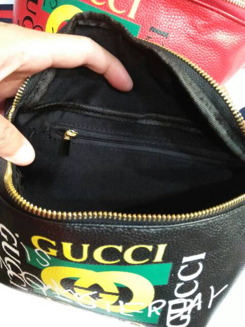 Tas pinggang gucci