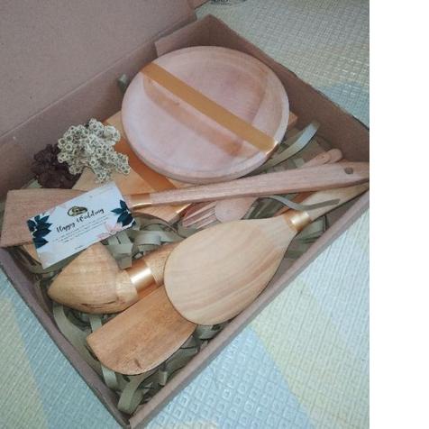 

Terbaik|SQ23|Hampers Kado Wedding/ ulang tahun/ Lebaran peralatan masak kayu cooking set