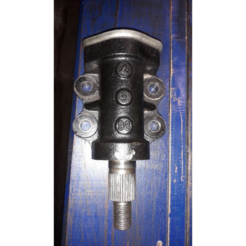 idle arm/Canter steer Laheran balkring kanan L300 Solar/bensin