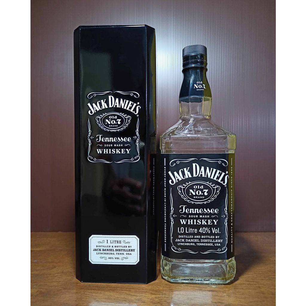 Botol bekas miras Jack Daniels Tennessee No.7 uk. 1 liter + Box (Rare)