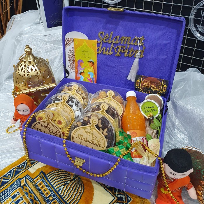 

Paket box hampers lebaran kue kering toples murah 61