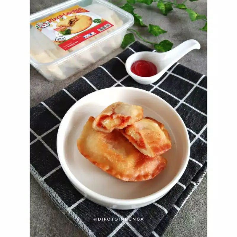 

Pizza Goreng - isi 6 pcs