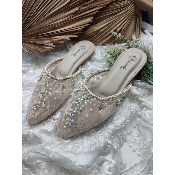 Rafaizoutfit flatshoes sintya cream wedding cantik