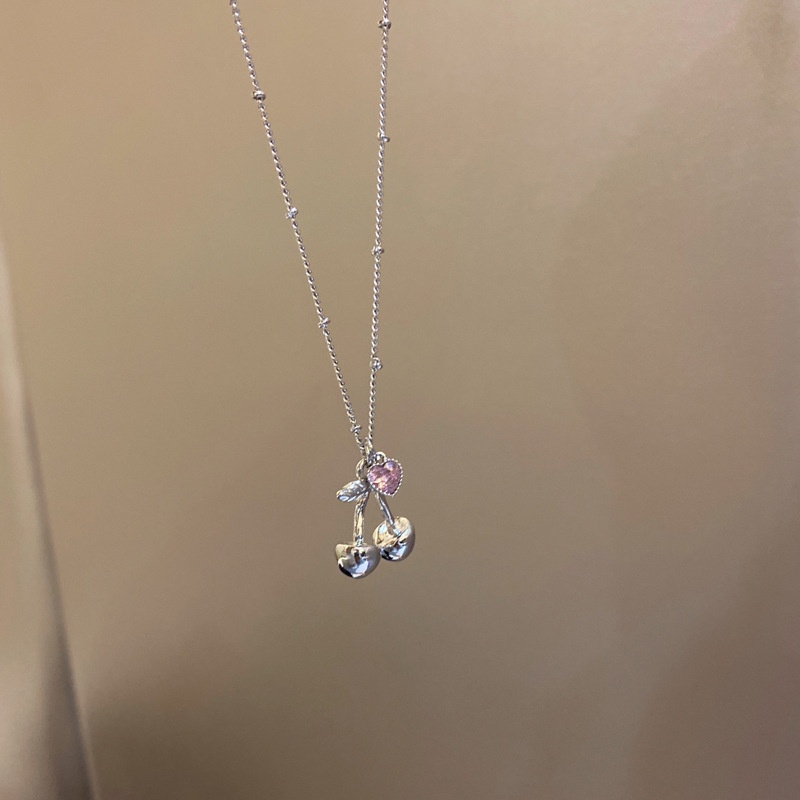 Kalung Rantai Klavikula Hias Liontin Ceri Berlian Gaya Harajuku