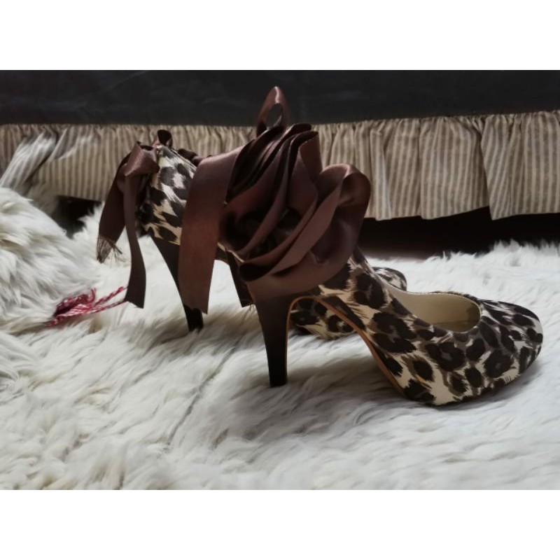 leopard high heel pumps
