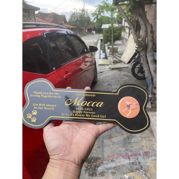 BATU NISAN HEWAN PELIHARAAN