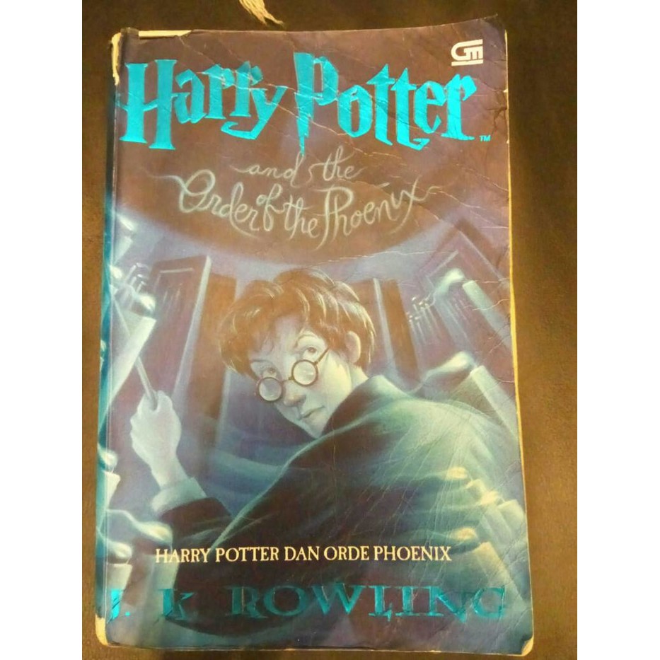 

novel j. k. rowling harry potter dan orde phoenix 5 /and the order the