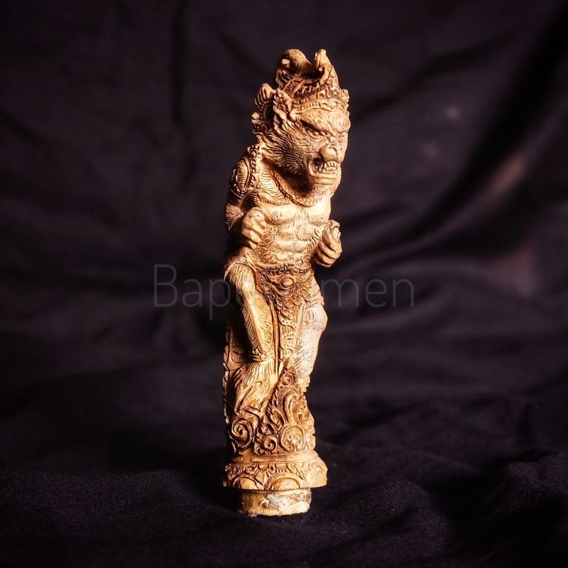 Gagang pisau / tongkat ukir motif hanoman bahan kayu cendana bali