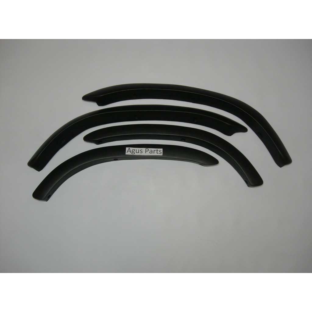 Fender Karet Isuzu Panther Grand Royal/New Royal 4 Biji