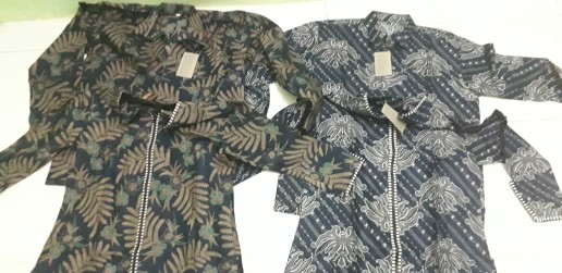 Men Sale Kemeja Batik Slimfit Modern Best Quality Atasan Couple Standar Butik Motif Daun Navy