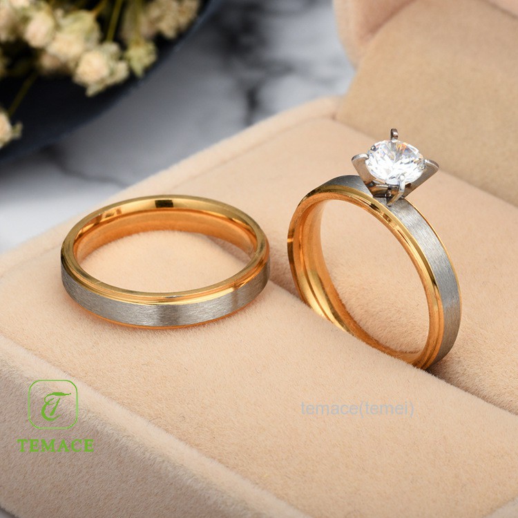 Cincin Titanium Wanita Pria Emas Warna Gold Anti Karat