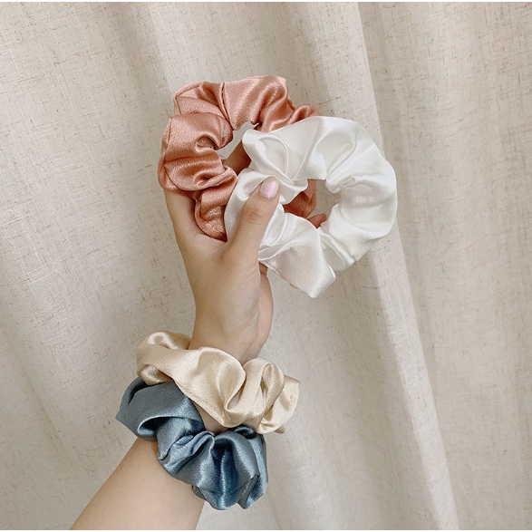 SCRUNCHIE IKAT RAMBUT KOREA WANITA AKSESORIS RAMBUT KERUT SATIN POLOS FASHION IMPORT AK52