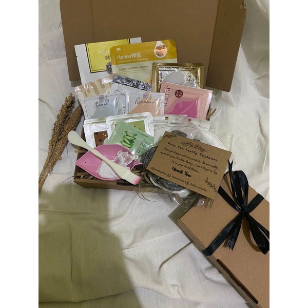 

HAMPERS PAKET SPESIAL2 GIFT BOX
