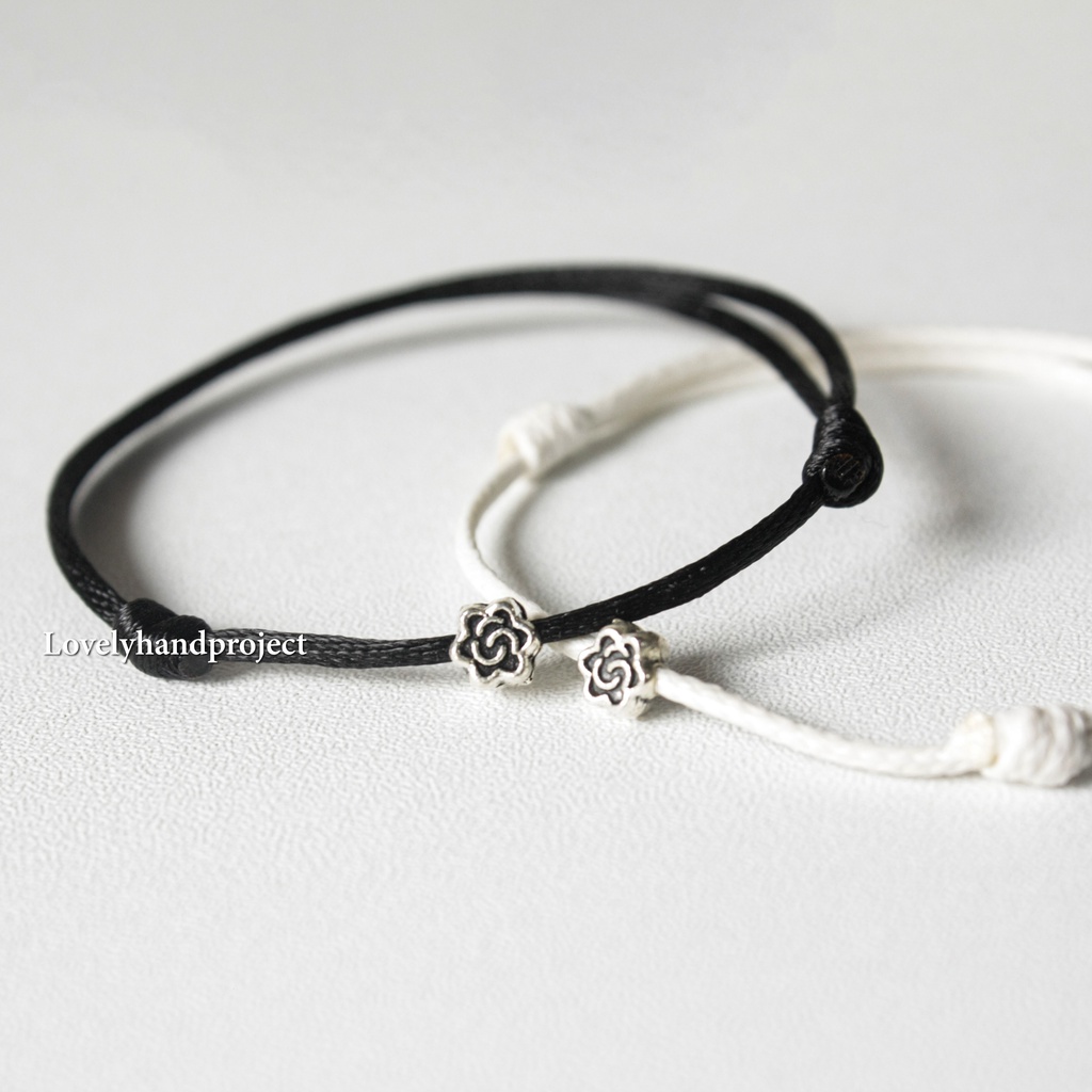 Gelang Tali Simple Couple Bracelet Minimalis Tiny Basic Relief Warna Silver dan Bronze Tali Waterproof one Stripe Etnik Bead Mine And Yours Me and You / Untuk Hadiah gift Kado Persahabatan Ultah Korean Style Racun Shopee Bareng Besty lovelyhandproject