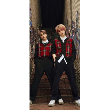 CARDIGAN PLAIN RED CHENLE NCT SUNWOO THE BOYZ LEE KNOW STRAY KIDZ